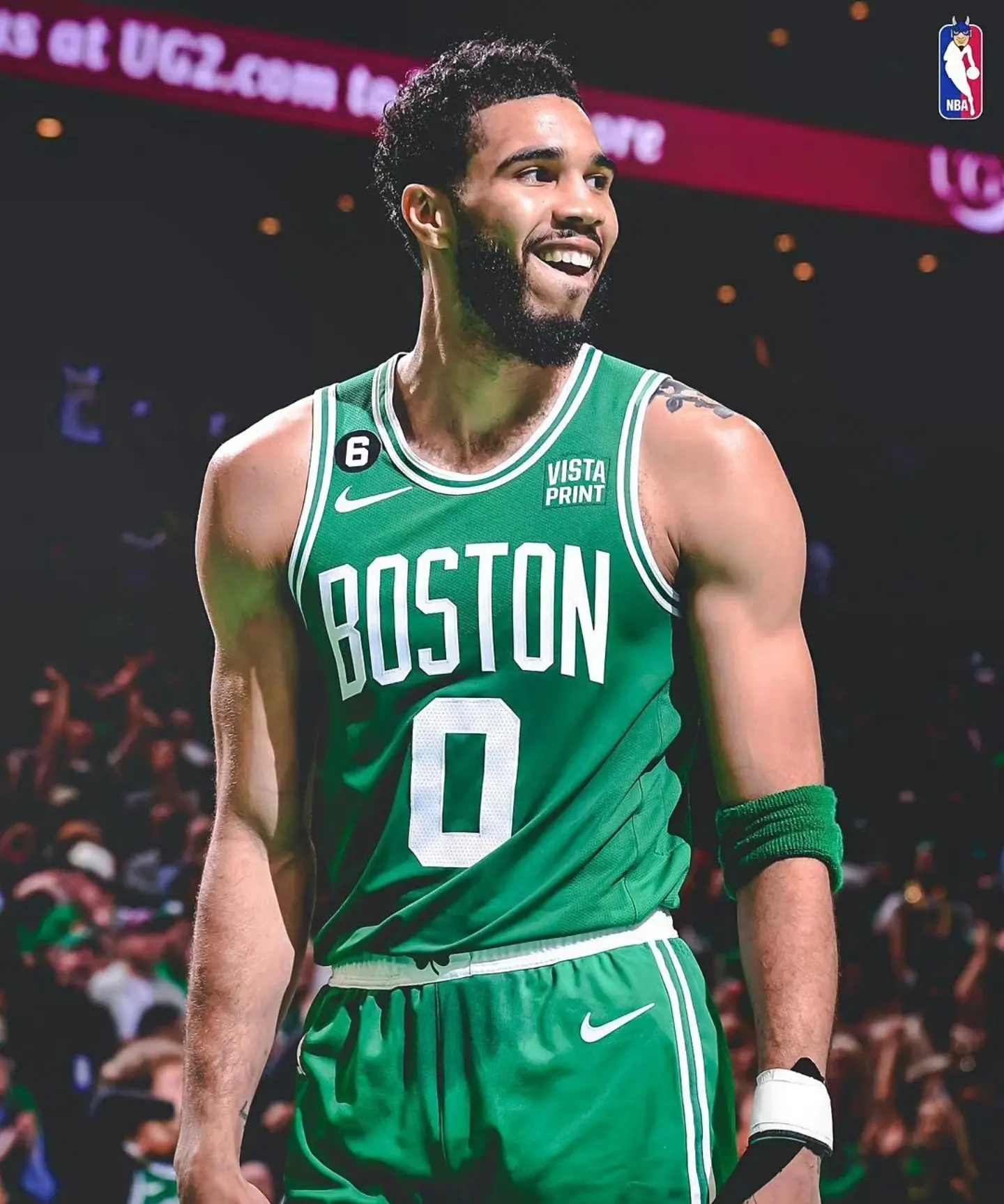 休斯敦火箭转会期外线爆发塔图姆在利物浦比赛中突破纪录，网友：阿斯顿维拉迎德甲关键赛